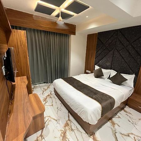 Hotel Palak Villa Ahmedabad Extérieur photo