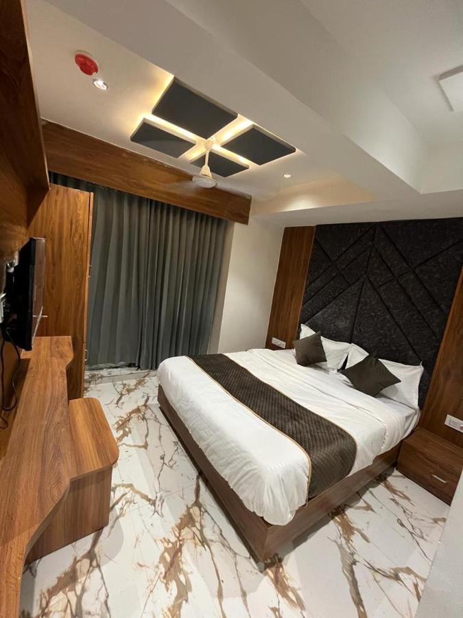Hotel Palak Villa Ahmedabad Extérieur photo